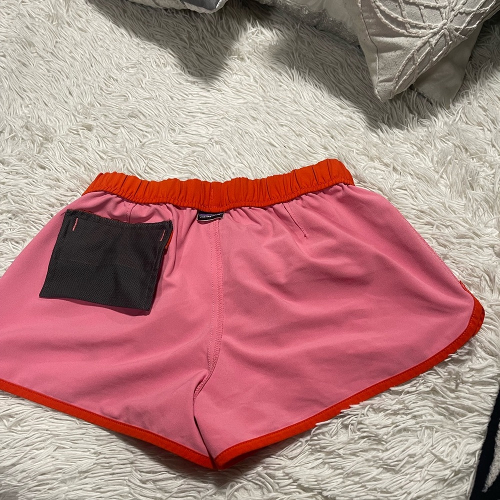 Patagonia" Short - Picture 12 of 16